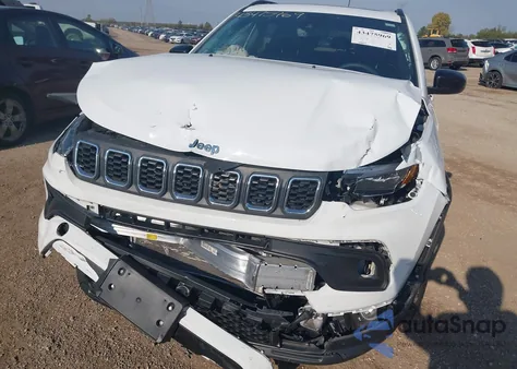 2024 Jeep Compass Latitude 4X4 из США, поврежденный, VIN 3C4NJDBN6RT104883